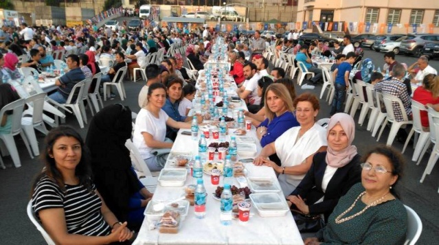 Ak Parti Ataşehir Vefa İftarı 2016