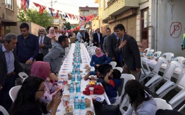 Ak Parti Ataşehir, Gönül soframız, Yenisahra Mahallesinde Gerçekleşti 2018