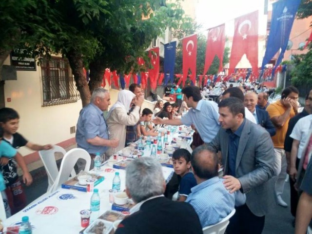 Ak Parti Ataşehir Yenisahra Sokak İftarı 2015