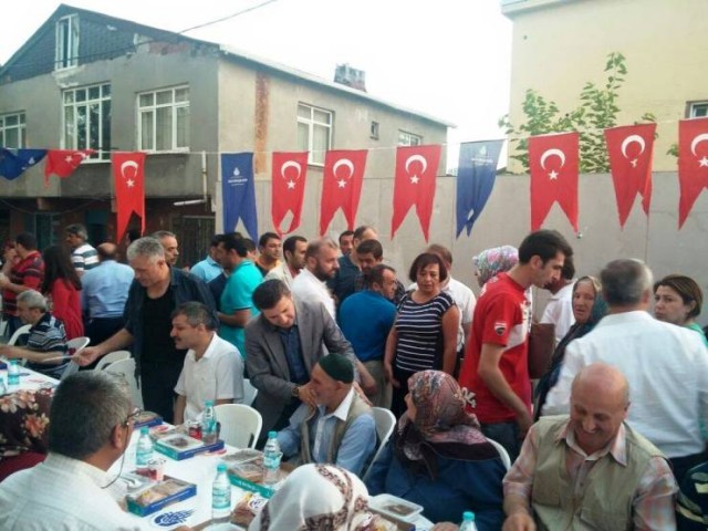 Ak Parti Ataşehir Yenisahra Sokak İftarı 2015