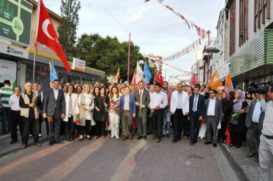 Ak Parti Ataşehir Yürüyüşü 2015