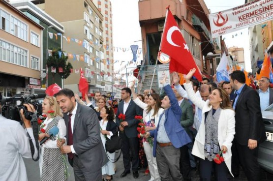 Ak Parti Ataşehir Yürüyüşü 2015