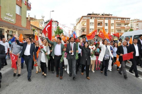 Ak Parti Ataşehir Yürüyüşü 2015