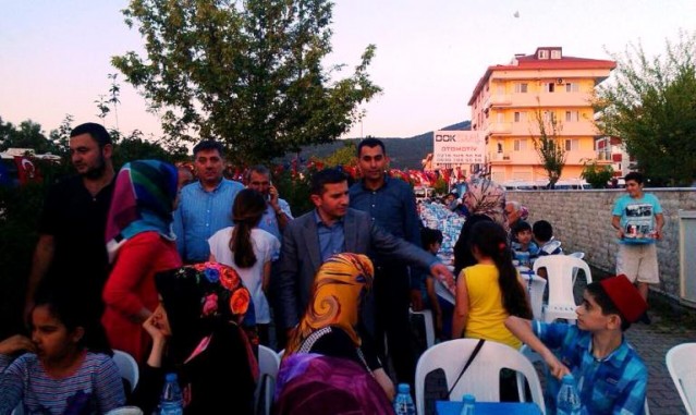 Ak Parti Ataşehir İnönü Mahallesi Sokak İftarı 2015