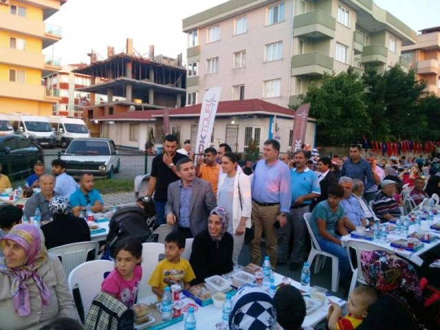 Ak Parti Ataşehir İnönü Mahallesi Sokak İftarı 2015