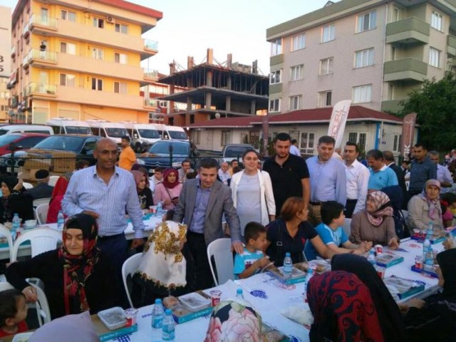 Ak Parti Ataşehir İnönü Mahallesi Sokak İftarı 2015