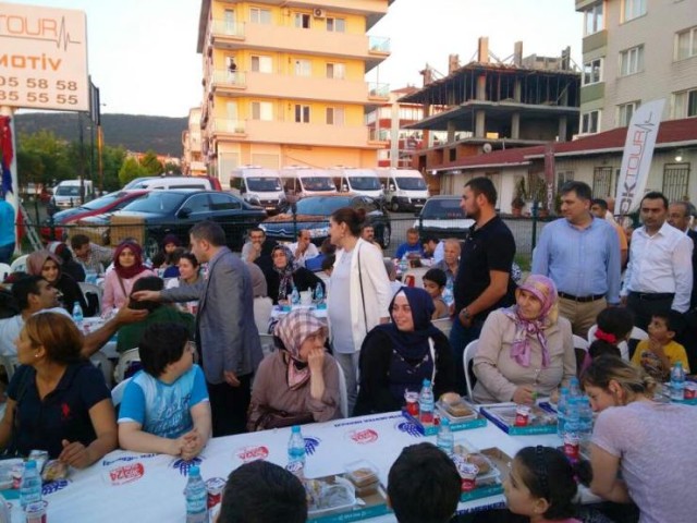 Ak Parti Ataşehir İnönü Mahallesi Sokak İftarı 2015