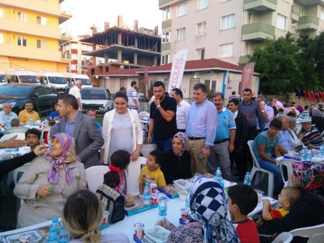 Ak Parti Ataşehir İnönü Mahallesi Sokak İftarı 2015