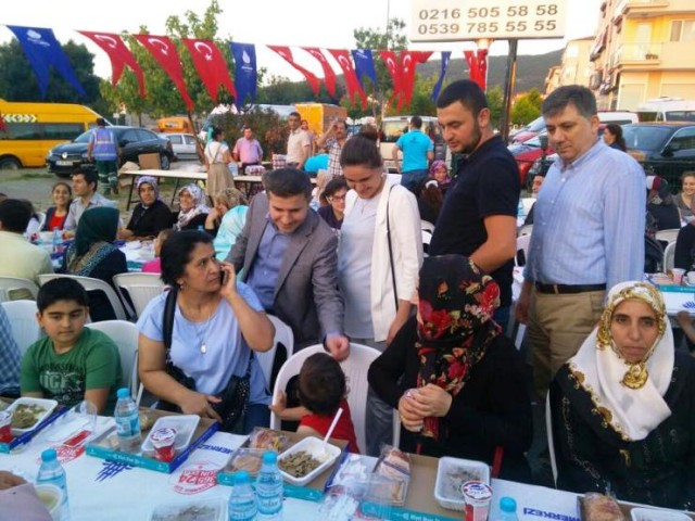 Ak Parti Ataşehir İnönü Mahallesi Sokak İftarı 2015