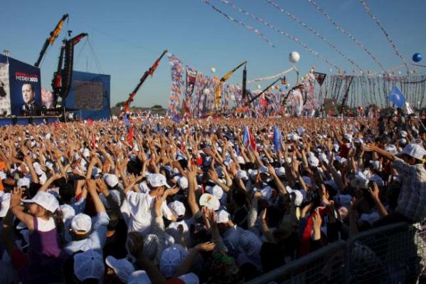 AK PARTİ KAZLIÇEŞEM MİTİNGİ 2011