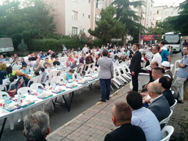 Ak Parti Ataşehir Örnek Mahallesi İftarı 2015