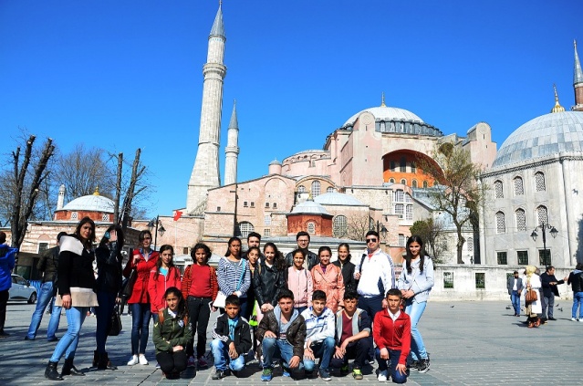 ARGUVANLI ÇOCUKLAR ATAŞEHİR’İN MİSAFİRİ OLDU