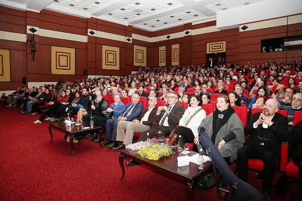 Ataol Behramoğlu’nun 50. Sanat Yılı
 Ataşehir’de kutlandı