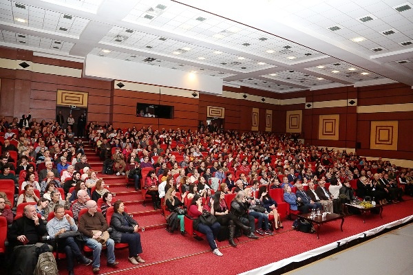 Ataol Behramoğlu’nun 50. Sanat Yılı
 Ataşehir’de kutlandı