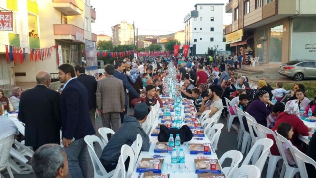 Ataşehir Ak Parti Ramazan Proğramı Fotoları