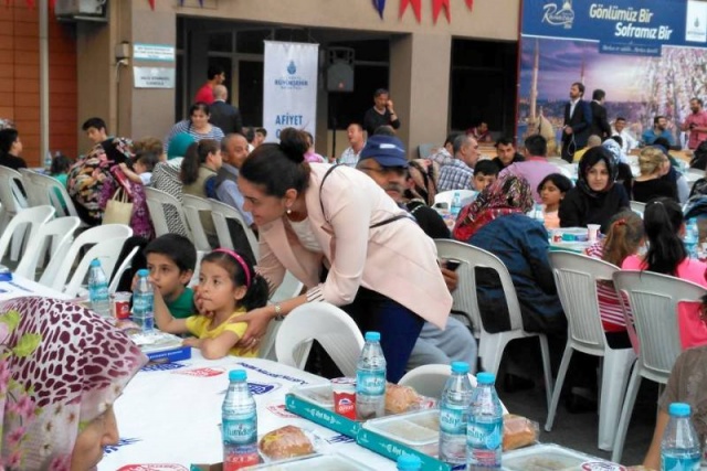 Ataşehir Ak Parti Ramazan Proğramı Fotoları