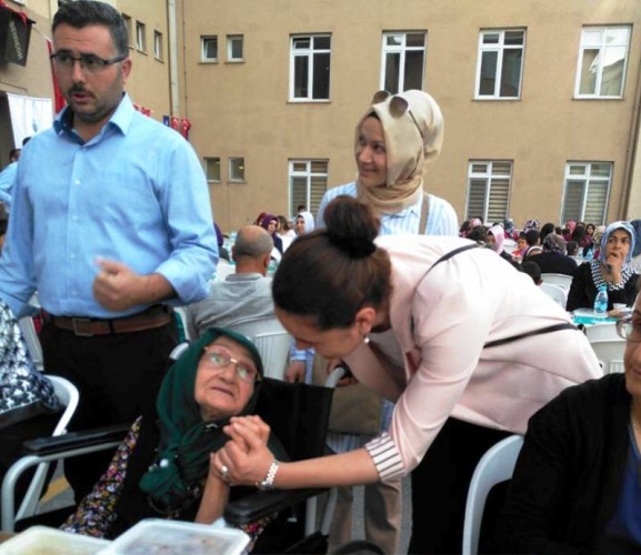 Ataşehir Ak Parti Ramazan Proğramı Fotoları