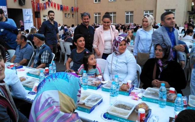 Ataşehir Ak Parti Ramazan Proğramı Fotoları