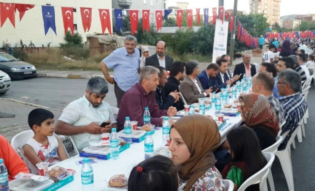 Ataşehir Ak Parti Ramazan Proğramı Fotoları