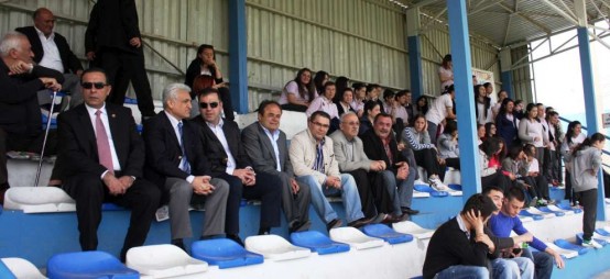 atasehir-belediye-bayan-futbol-konak