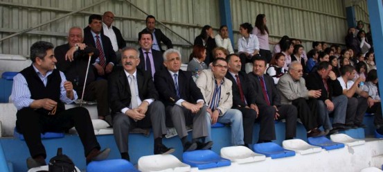 atasehir-belediye-bayan-futbol-konak