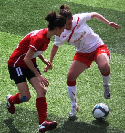 atasehir-belediye-bayan-futbol-konak