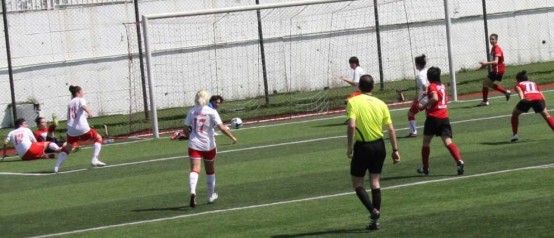 atasehir-belediye-bayan-futbol-konak