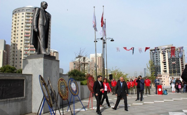 ATAŞEHİR 23 NİSAN ÇELENK KOYMA TÖRENİ 2019