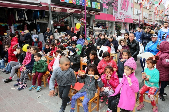 Ataşehir 23 Nisan Ulusal Egemenlik ve Çocuk Bayramı kutlamaları