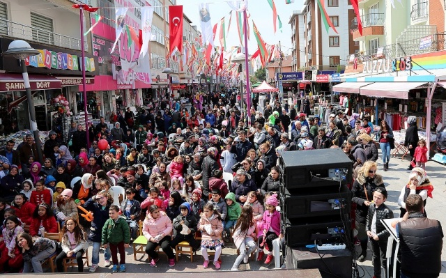 Ataşehir 23 Nisan Ulusal Egemenlik ve Çocuk Bayramı kutlamaları