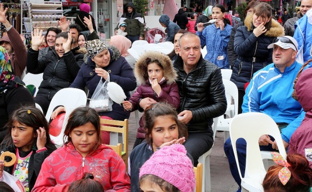 Ataşehir 23 Nisan Ulusal Egemenlik ve Çocuk Bayramı kutlamaları