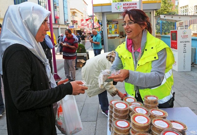 Ataşehir Belediyesi Aşure Dağıtımı 2016