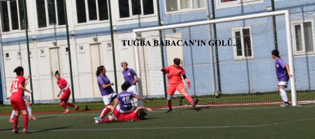 Ataşehir Bayan Futbol Takımı, Yenisahra Stadı