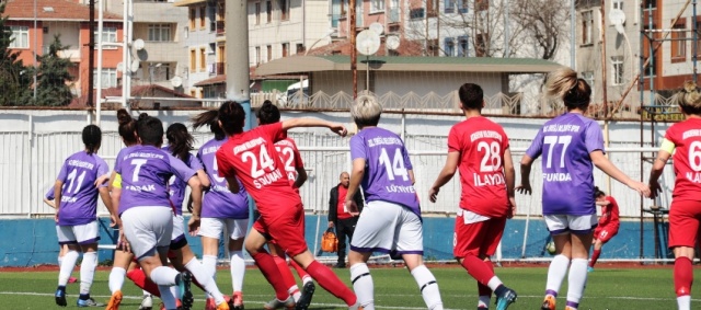 Ataşehir Bayan Futbol Takımı, Yenisahra Stadı