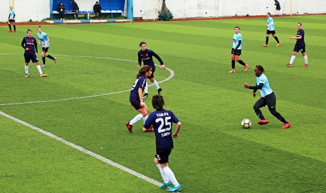 ATAŞEHİR BELEDİYESPOR KADIN FUTBOL TAKIMI ŞAMPİYON