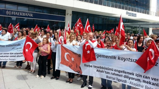 Ataşehir Belediyesi Darbe girişimine Hayır Dedi