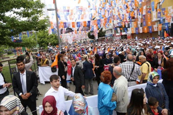 Akmet Davutoglu Ataşehir Mitingi 2015