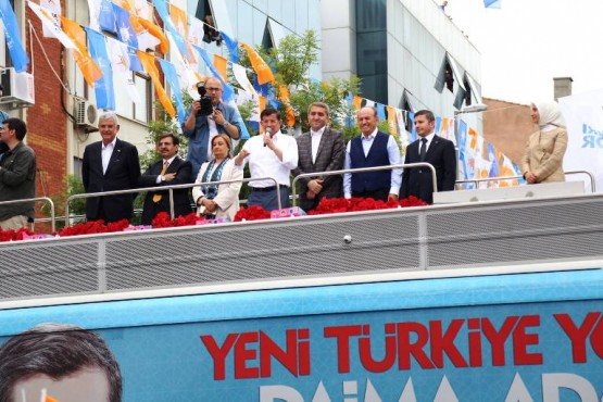 Akmet Davutoglu Ataşehir Mitingi 2015