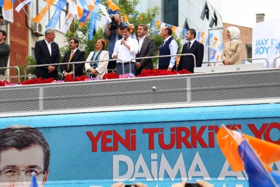 Akmet Davutoglu Ataşehir Mitingi 2015