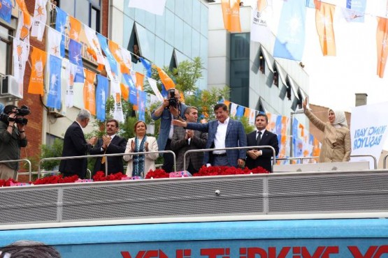 Akmet Davutoglu Ataşehir Mitingi 2015