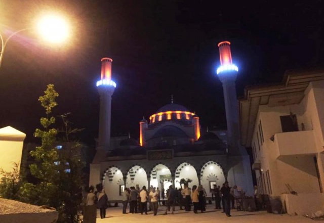 Ataşehir, İçerenköy, Sultan Alpaslan Camii Fotoları 2016