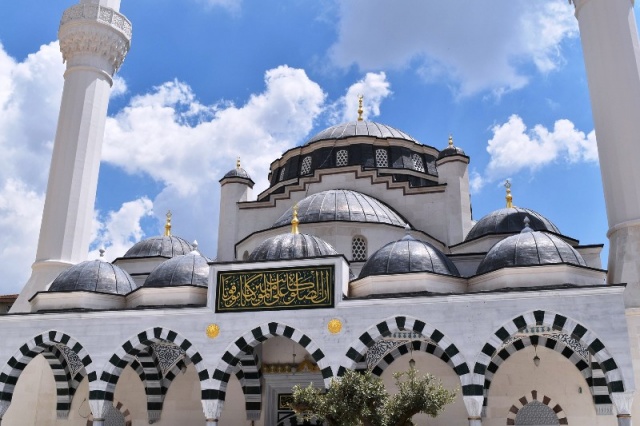 Ataşehir, İçerenköy, Sultan Alpaslan Camii Fotoları 2016