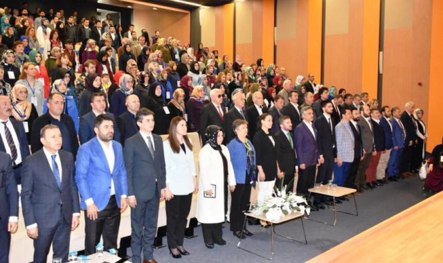 Ak Parti Ataşehir Kadın Kolları Seçimi, Neslihan Yurdakul Yeniden Seçildi