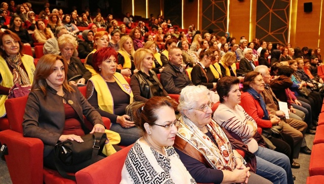 Ataşehir, Kadına Yönelik Şiddeti Protesto Etti