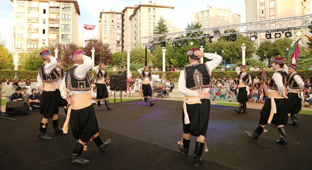 Ataşehir Belediyesi Kardeş Kültürler Festivali 2016