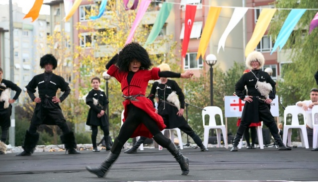 Ataşehir Belediyesi Kardeş Kültürler Festivali 2016