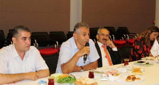 Ataşehir Kent Konseyi Muhtarlarla buluştu