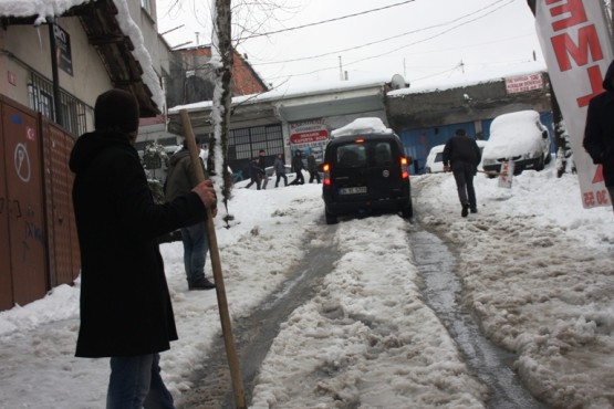 Ataşehir Öğütveren Sokak Kar Temizleme Çalışmaları 2015