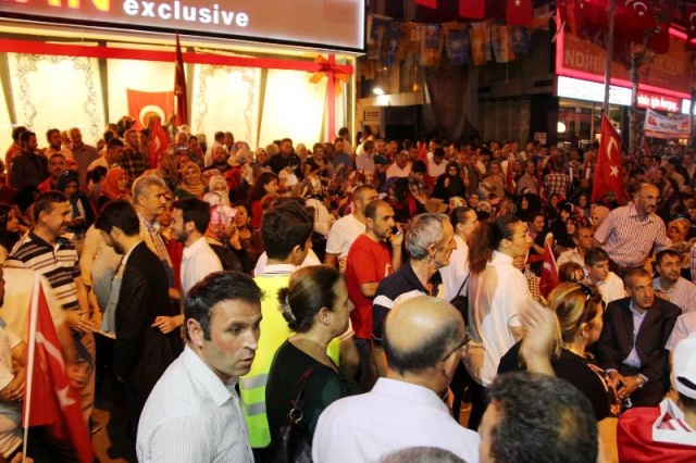 Ataşehir Sivil Toplum Örgütleri Demokrasi Nöbetinde 2016