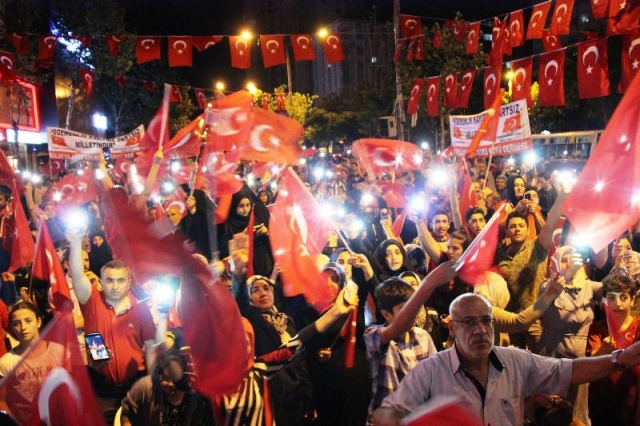 Ataşehir Sivil Toplum Örgütleri Demokrasi Nöbetinde 2016